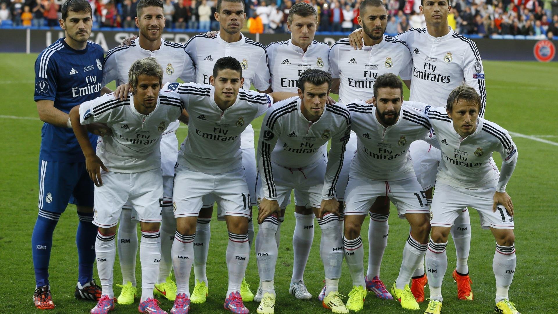 足协杯最新形势:北京首钢高居榜首,上海海港强势追赶,冠军归属成迷